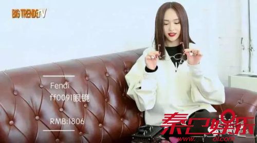 唐嫣化妆包都装了什么 唐嫣2018年口红眉笔腮红流行色种草