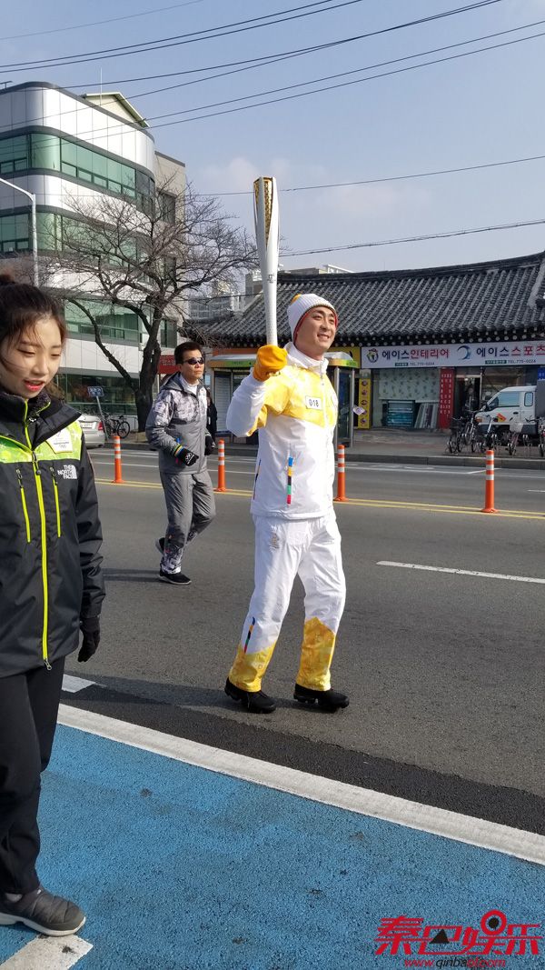 郭晓小受邀担任火炬手